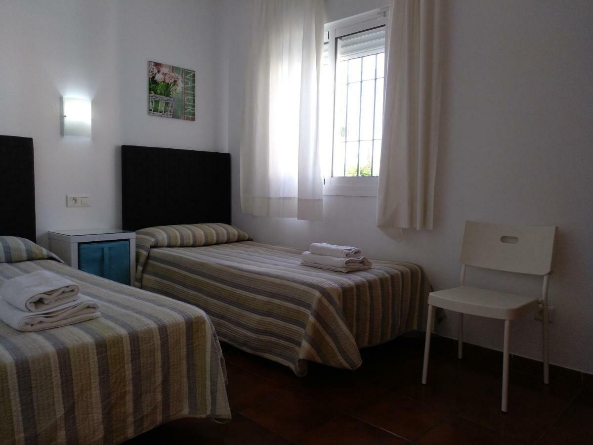 Apartamentos Luna De ネルハ エクステリア 写真