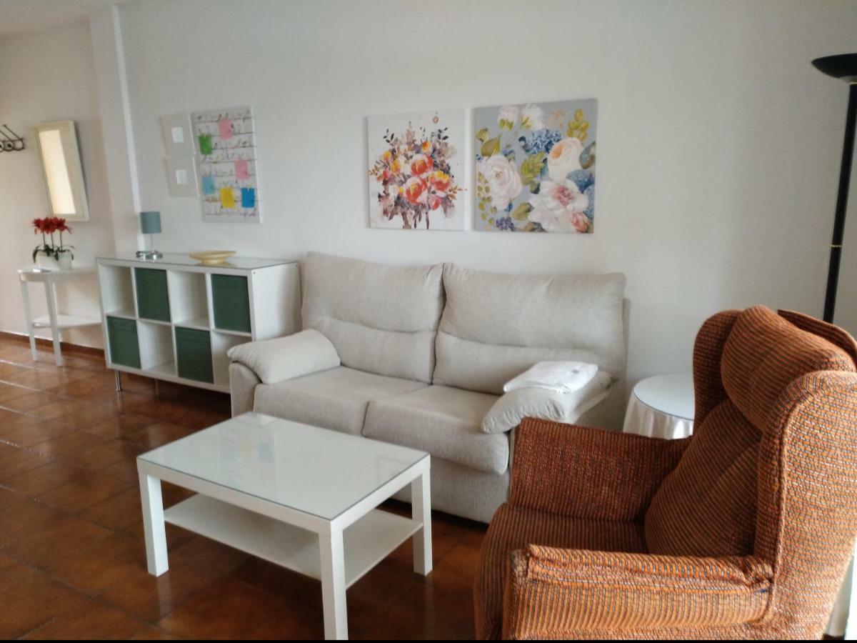Apartamentos Luna De ネルハ エクステリア 写真