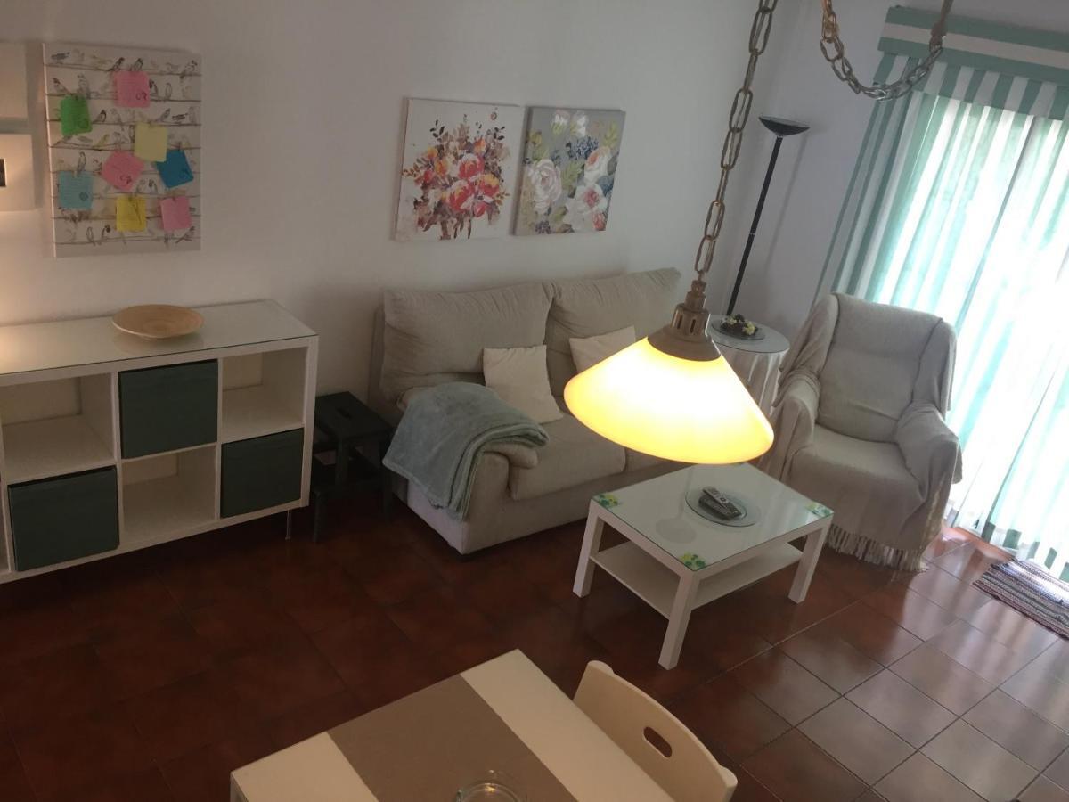 Apartamentos Luna De ネルハ エクステリア 写真